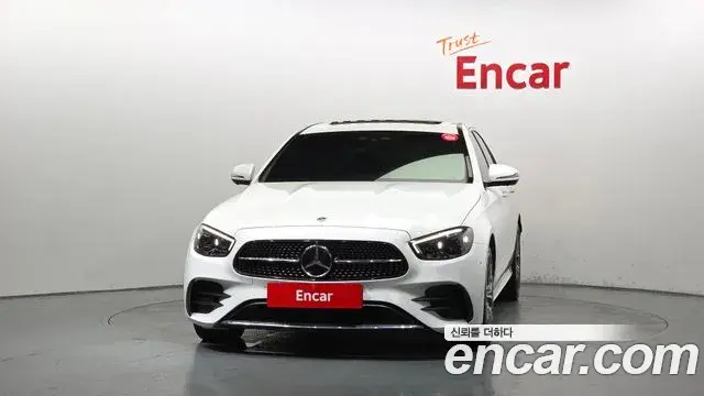 Mercedes-Benz E-Class 2020 — Фото 13/20