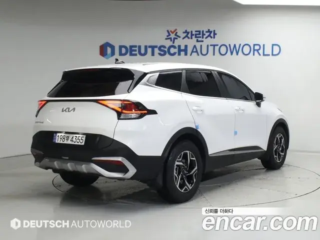 Kia Sportage 2024 — ფოტო 15/20
