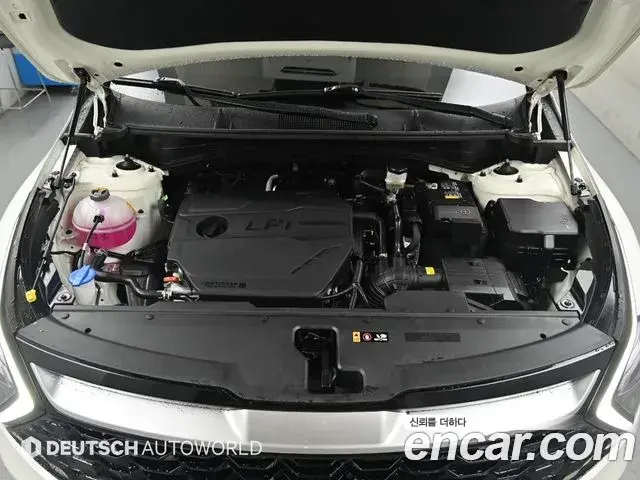 Kia Sportage 2024 — ფოტო 19/20