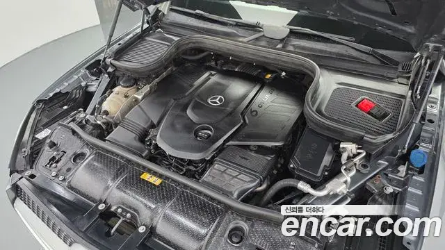 Mercedes-Benz GLE-Class 2021 — Фото 6/20