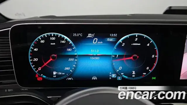 Mercedes-Benz GLE-Class 2021 — Фото 8/20