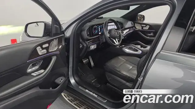 Mercedes-Benz GLE-Class 2021 — Фото 10/20