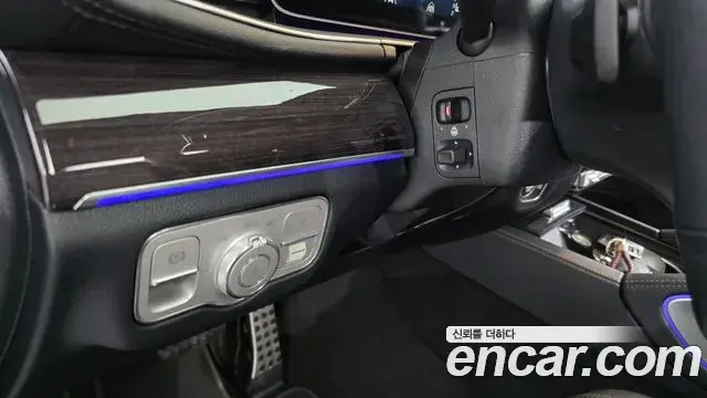 Mercedes-Benz GLE-Class 2021 — Фото 14/20