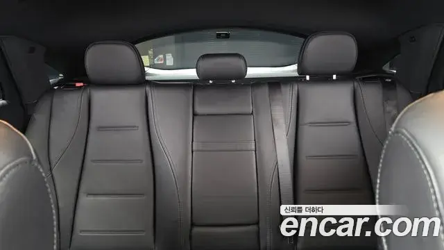 Mercedes-Benz GLE-Class 2021 — ფოტო 32/41