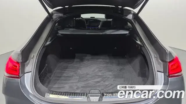 Mercedes-Benz GLE-Class 2021 — ფოტო 25/41