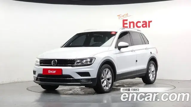 Volkswagen Tiguan 2018 — Şəkil 11/32
