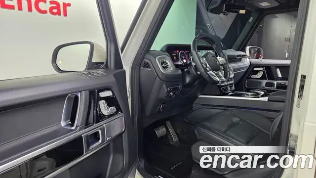 Mercedes-Benz G-Class 2020 — Фото 9/20