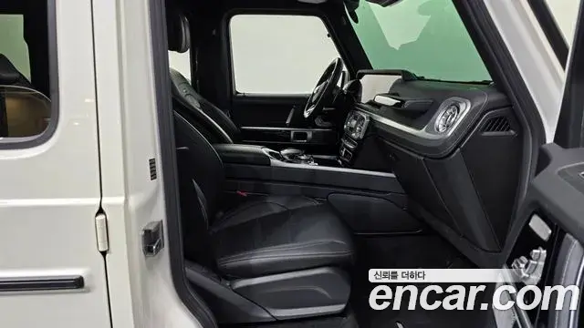 Mercedes-Benz G-Class 2020 — Фото 10/20