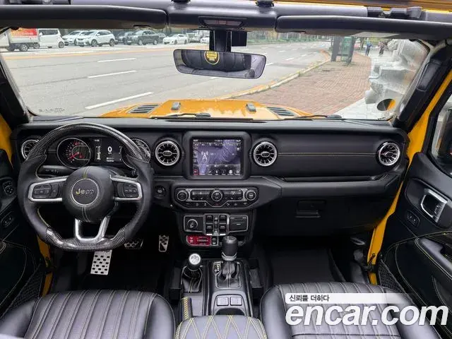 Jeep Wrangler 2021 — Photo 18/19