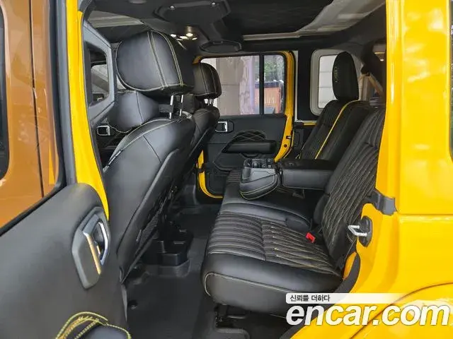 Jeep Wrangler 2021 — Photo 3/19