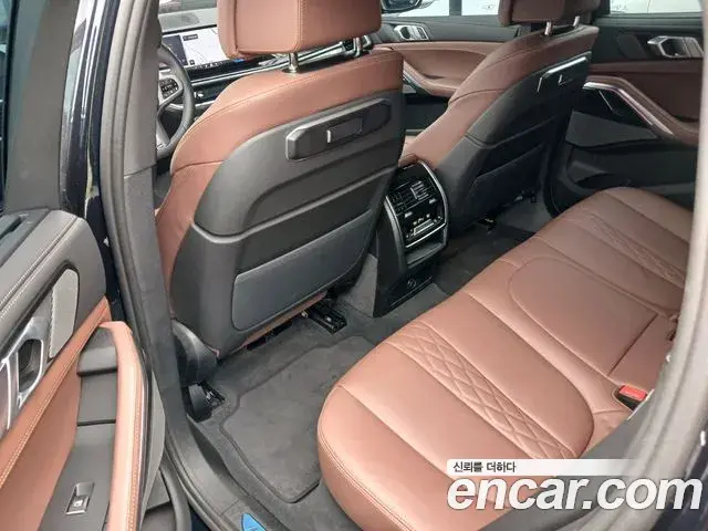 BMW X6 2025 — Фото 12/14