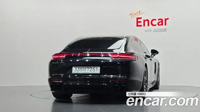 Porsche Panamera 2020 — Photo 10/33