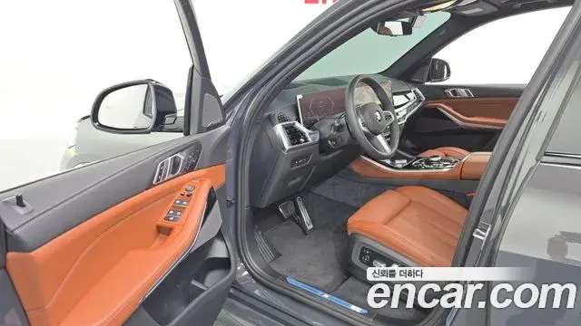BMW X5 2025 — Photo 2/35