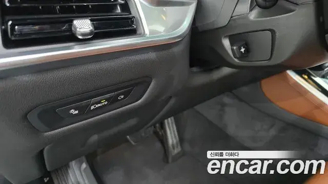 BMW X5 2025 — Photo 19/35