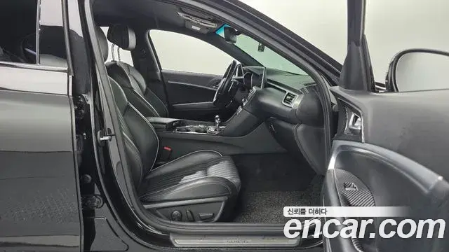 Genesis G70 2018 — ფოტო 9/20