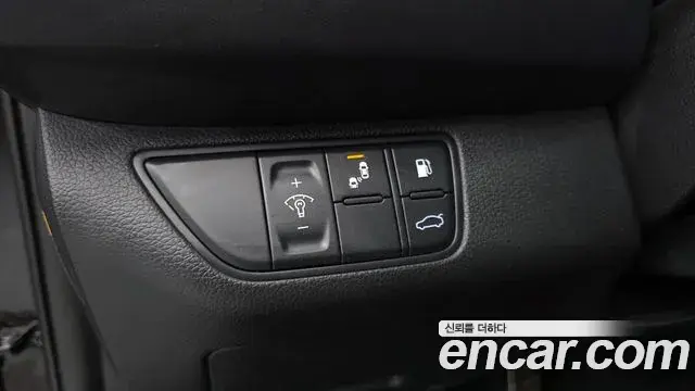 Genesis G70 2018 — ფოტო 2/20