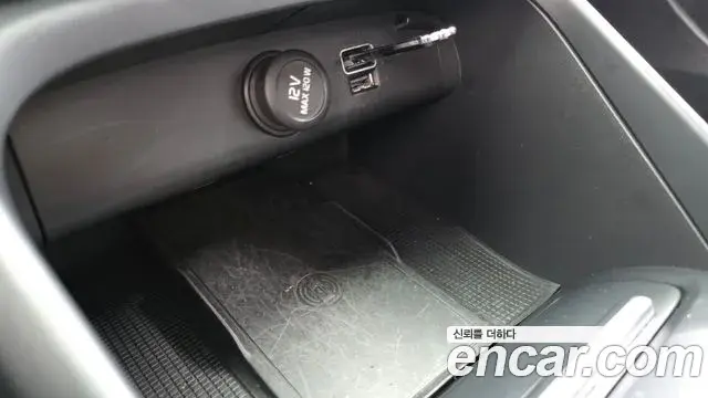 Volvo XC40 2019 — Photo 22/30