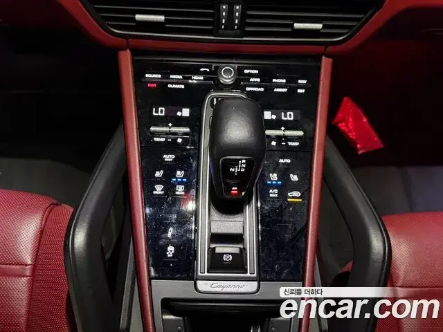 Porsche Cayenne 2023 — Фото 14/20