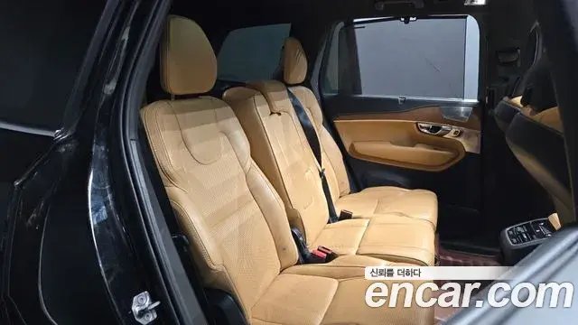 Volvo XC90 2019 — Şəkil 20/20