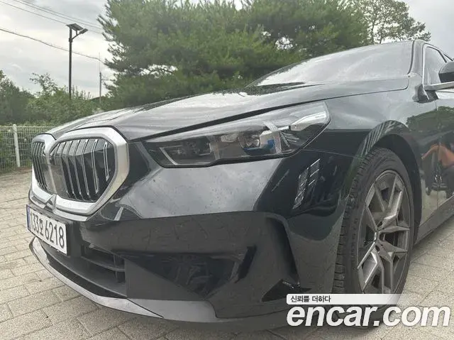 BMW 5 Series 2025 — Фото 15/15