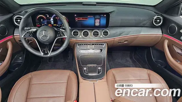 Mercedes-Benz E-Class 2023 — Фото 7/20