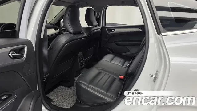Renault Samsung XM3 2023 — ფოტო 28/32