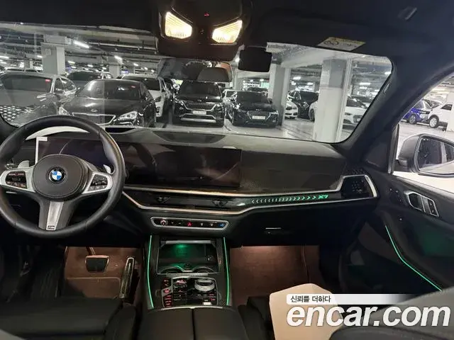 BMW X7 2025 — Photo 11/12
