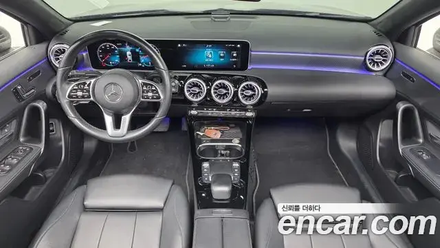 Mercedes-Benz A-Class 2020 — ფოტო 7/20