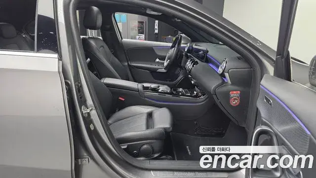 Mercedes-Benz A-Class 2020 — ფოტო 18/20