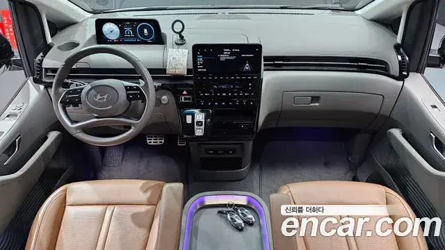 Hyundai Staria 2024 — Фото 7/20