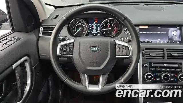 Land Rover Discovery Sport 2019 — Фото 13/20