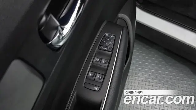Renault Samsung QM6 2023 — Фото 17/20