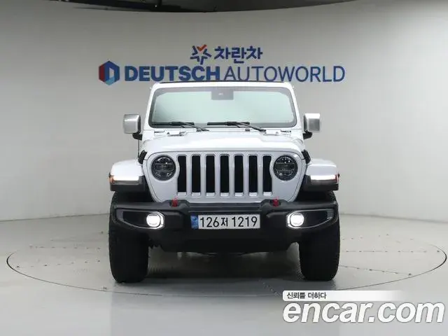 Jeep Wrangler 2022 — Şəkil 11/20