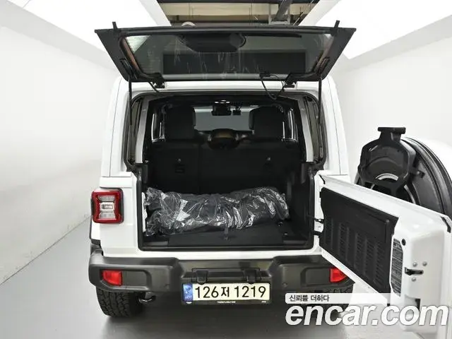 Jeep Wrangler 2022 — Şəkil 2/20