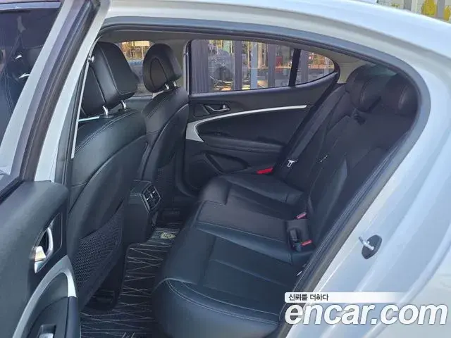 Genesis G70 2018 — Şəkil 1/20