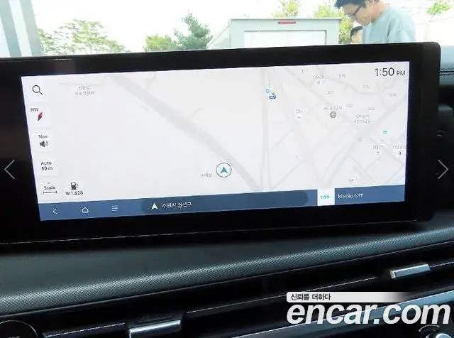 Hyundai Santa Fe 2025 — Photo 10/20