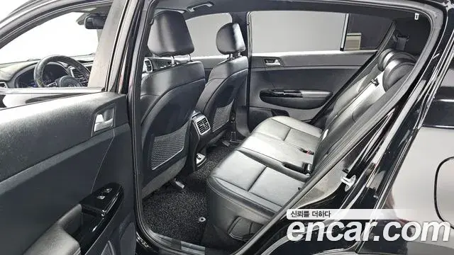 Kia Sportage The Bold 2019 — Фото 11/20