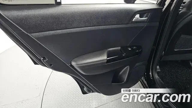 Kia Sportage The Bold 2019 — Şəkil 20/33