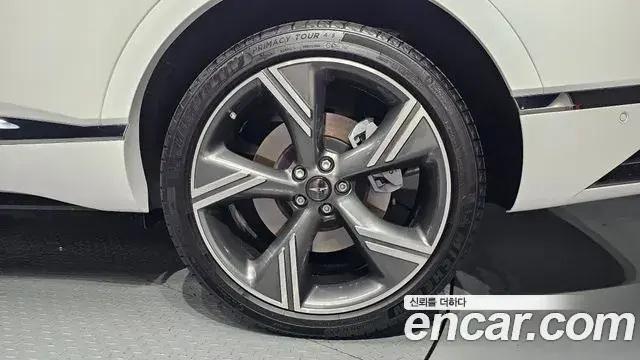 Genesis GV80 2024 — ფოტო 8/32
