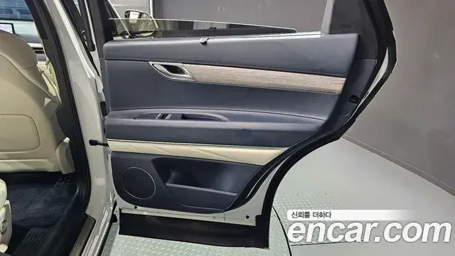 Genesis GV80 2024 — ფოტო 13/32