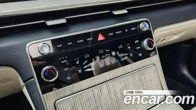 Genesis GV80 2024 — ფოტო 32/32
