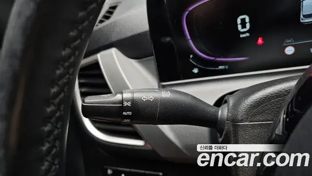 Kia Seltos 2023 — Şəkil 16/20