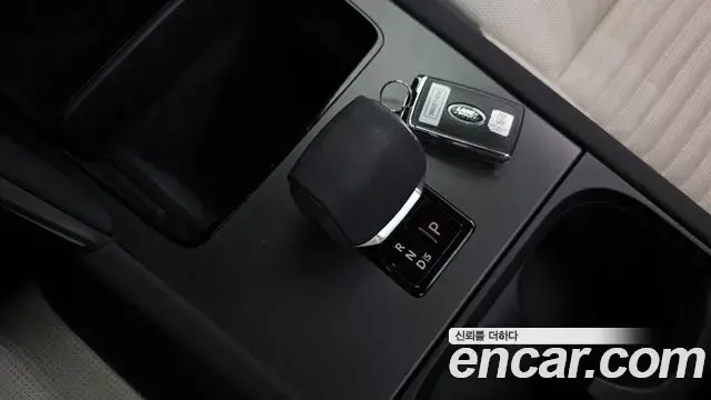 Land Rover Discovery Sport 2024 — Şəkil 11/33