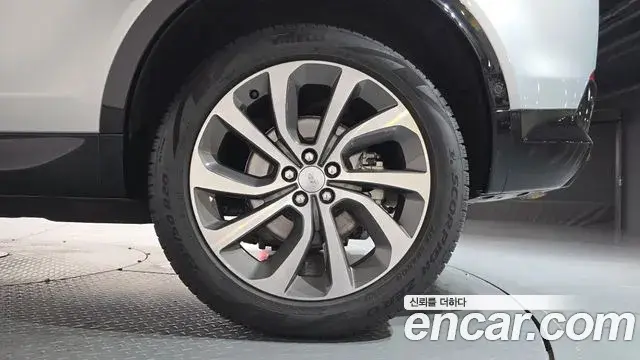 Land Rover Discovery Sport 2024 — Şəkil 7/33