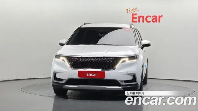 Kia Carnival 2021 — Фото 3/20