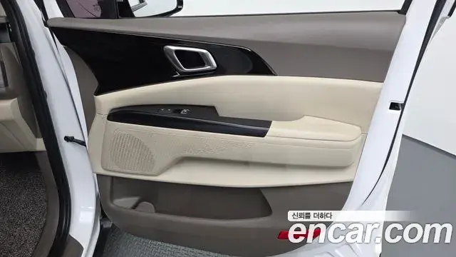 Kia Carnival 2021 — Şəkil 24/30