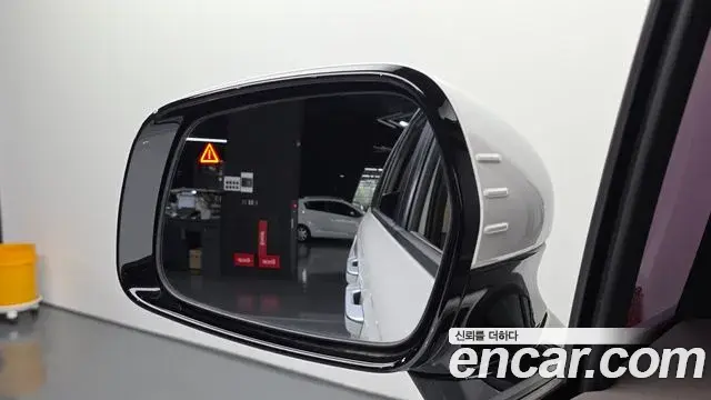 Kia Carnival 2021 — Şəkil 9/30