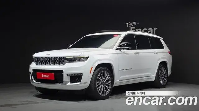 Jeep Grand Cherokee 2023 — Фото 9/20