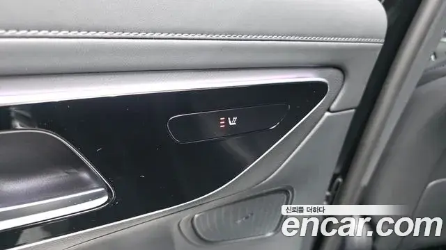 Mercedes-Benz GLC-Class 2024 — ფოტო 8/20