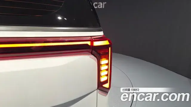 Kia Carnival 2025 — ფოტო 24/39